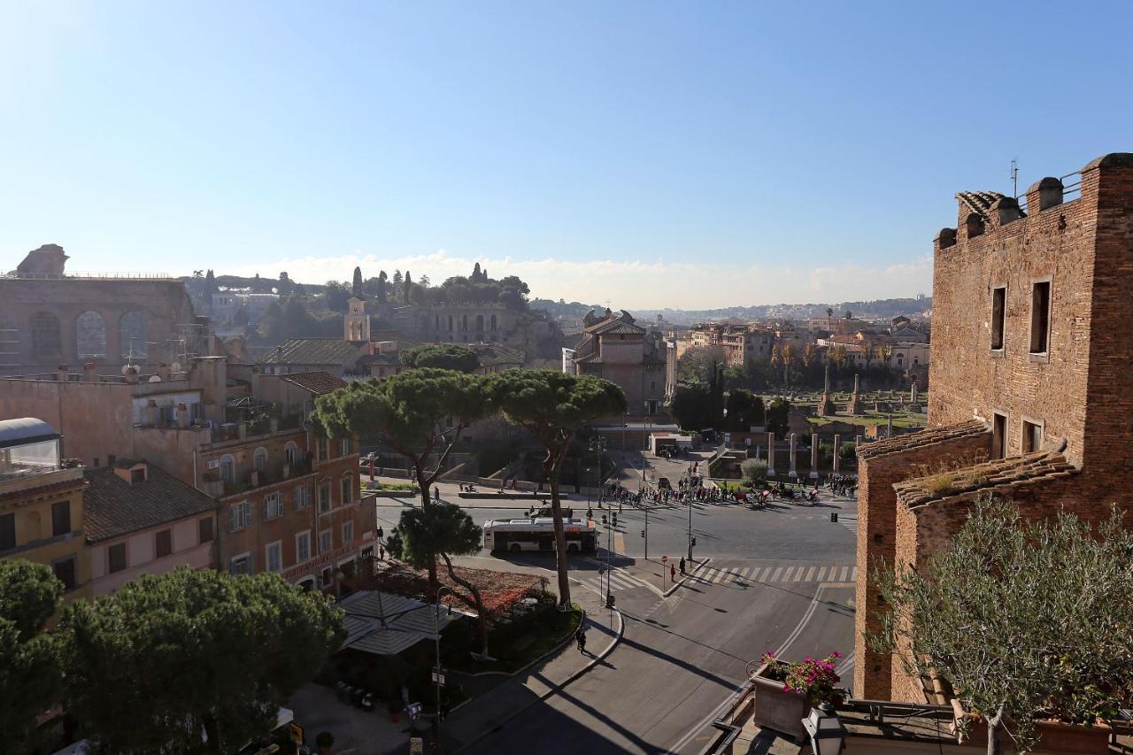 Maxima: Amazing View Of The Roman Forum Roma