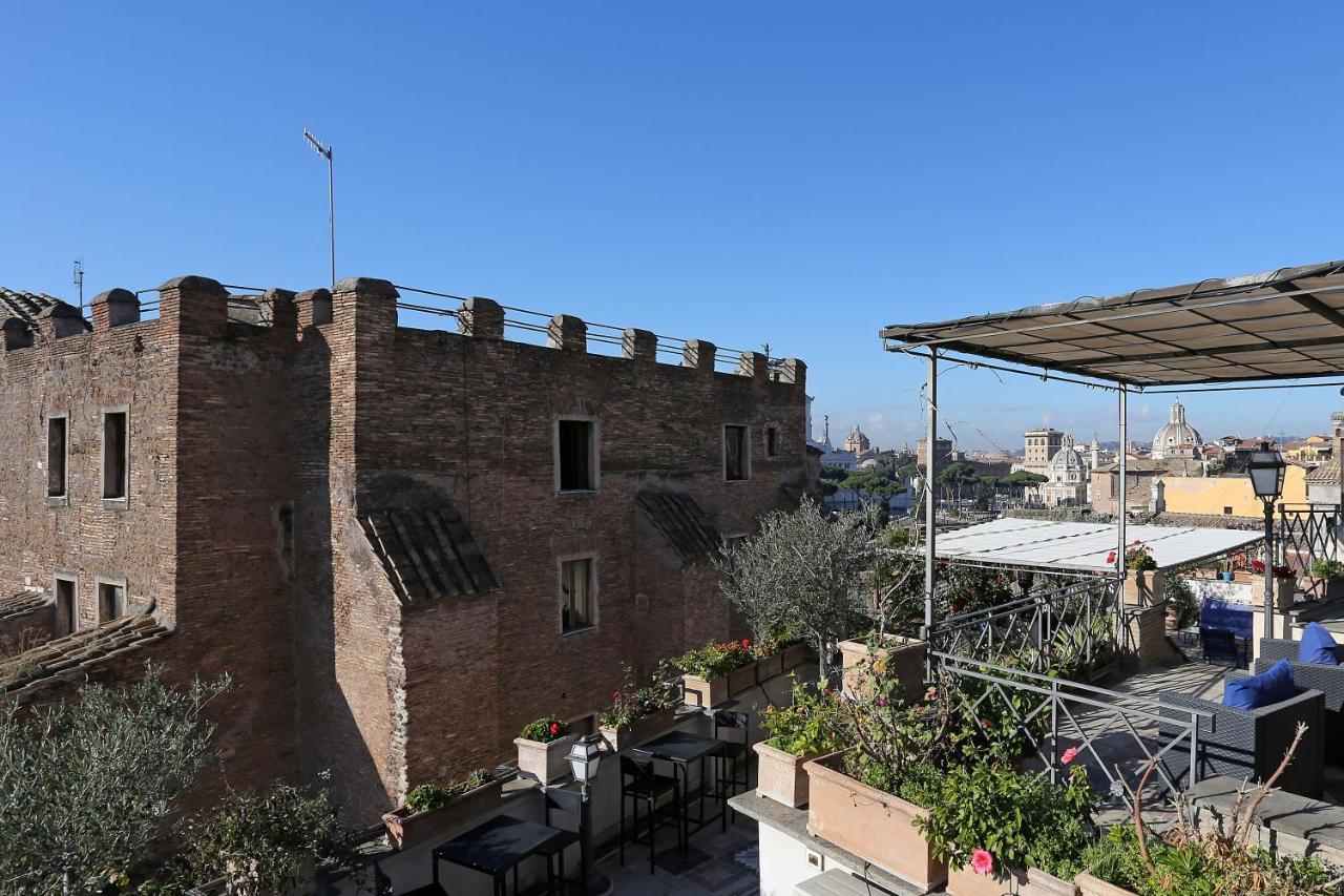 Maxima: Amazing View Of The Roman Forum * Roma